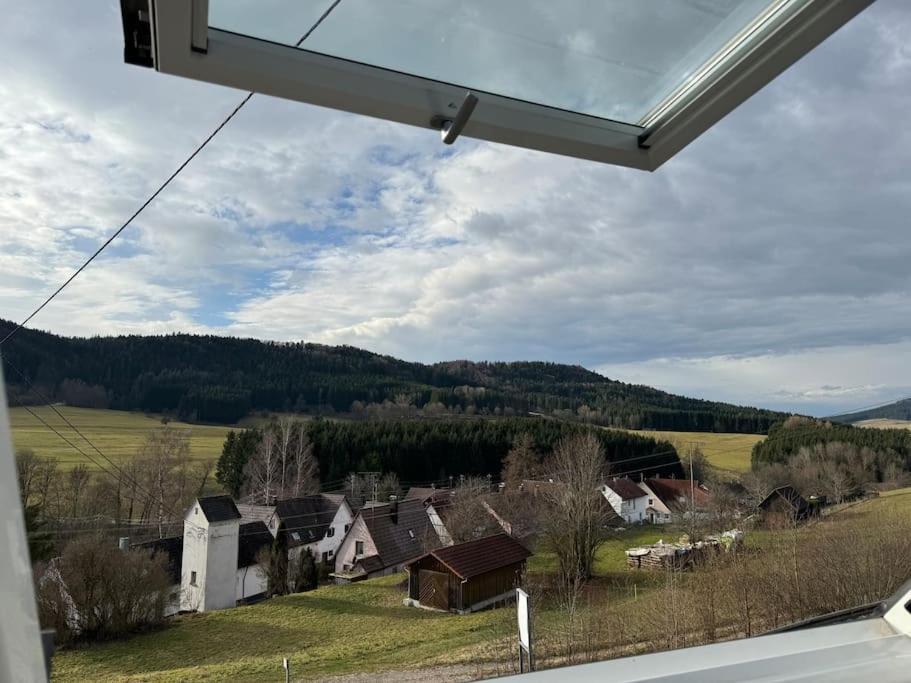 Loft Wohnung Mit Toller Aussicht Messstetten Exterior foto